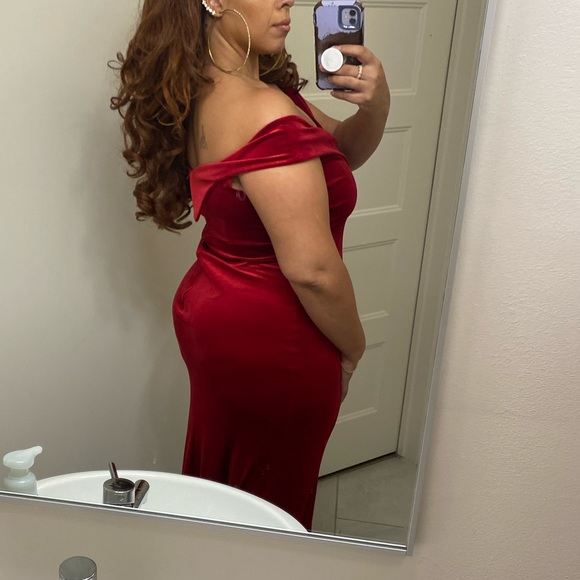 Red Velvet Off The Shoulder Maxi Dress - Picture 6 of 6
